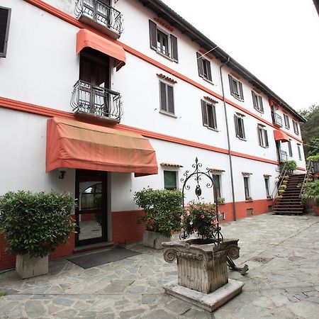 Il Castello B&B Varallo Pombia Bagian luar foto