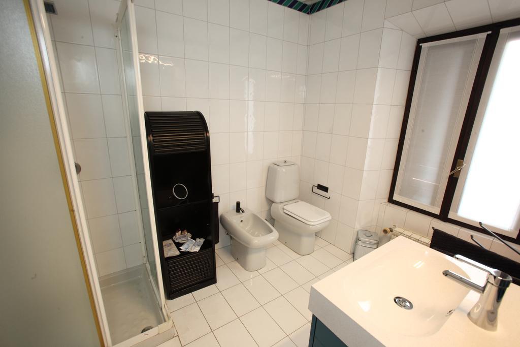 Il Castello B&B Varallo Pombia Bagian luar foto